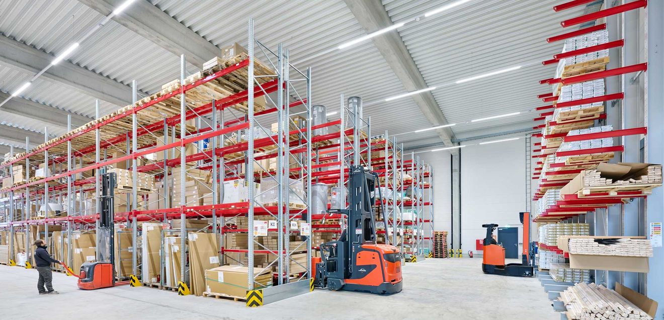 Nachhaltige Logistiklösung: Beutlhauser stattet Halle für Gerhard Mann aus Nachhaltige Logistiklösung: Beutlhauser stattet Halle für Gerhard Mann aus