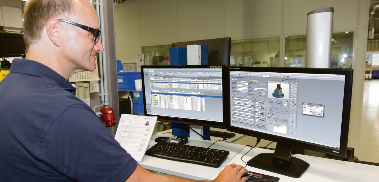 Werkzeug-Lifecycle-Management: Shopfloor-Digitalisierung aus Sicht der Werkzeuge Werkzeug-Lifecycle-Management: Shopfloor-Digitalisierung aus Sicht der Werkzeuge