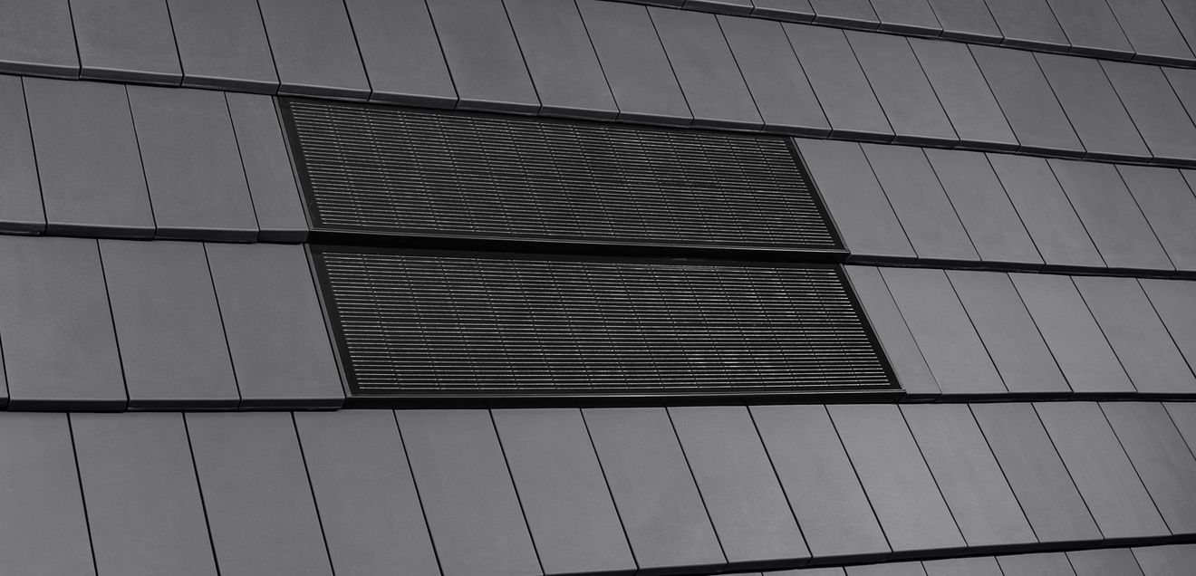 Indach-PV-System für den Glattziegel Level RS Indach-PV-System für den Glattziegel Level RS