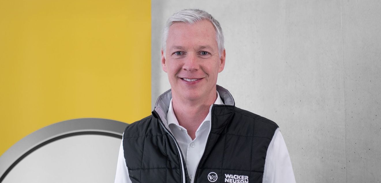 Zum 01. Februar 2026 ist Fred Cordes in die Wacker Neuson Group eingetreten und hat die Geschäftsführung der deutschen Wacker Neuson Vertriebsgesellschaft sowie die Leitung der neun Direktvertriebsmärkte in Europa übernommen. Wacker Neuson Vertrieb in Deutschland und Europa mit Fred Cordes unter neuer Leitung