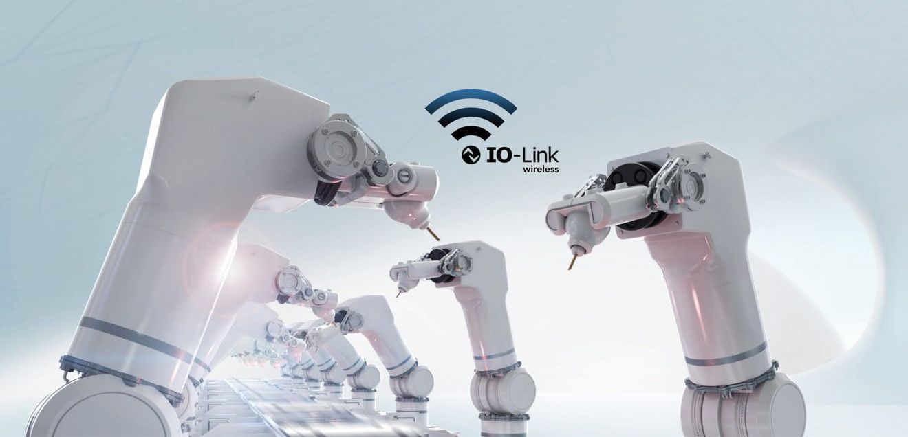 Radio communication: IO-Link Wireless is an international IEC standard Radio communication: IO-Link Wireless is an international IEC standard