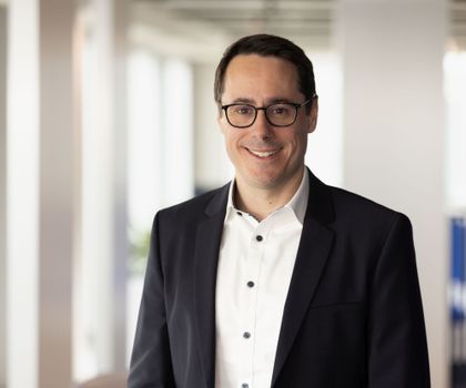 Führungswechsel: Maximilian Peter übernimmt Leitung bei Wacker Polymers Führungswechsel: Maximilian Peter übernimmt Leitung bei Wacker Polymers