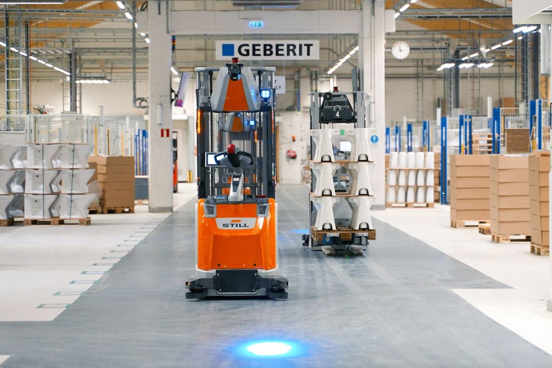 Neue FTS-Flotte: Geberit setzt auf automatisierte Intralogistik Neue FTS-Flotte: Geberit setzt auf automatisierte Intralogistik