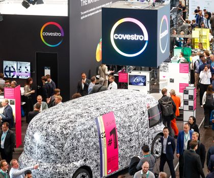 Covestro: Autonomous e-shuttle with high-tech polymers