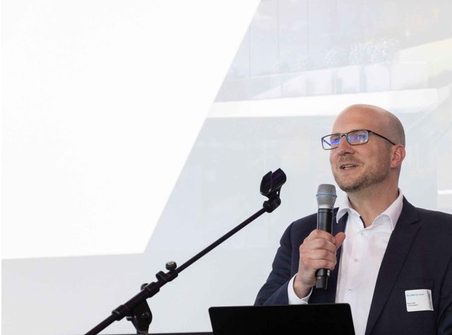 Überraschungen und strahlende Gesichter im Coreum