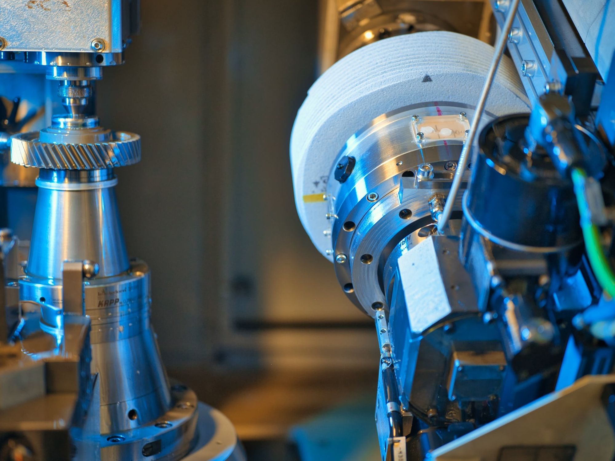 Fraunhofer CCIT at the EMO: Solutions for networked production in metalworking Fraunhofer CCIT at the EMO: Solutions for networked production in metalworking
