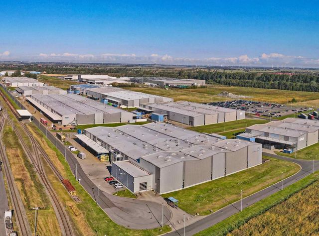 Kontraktlogistik: Dirks Group erweitert Logistik- und Industrieflächen in Emden