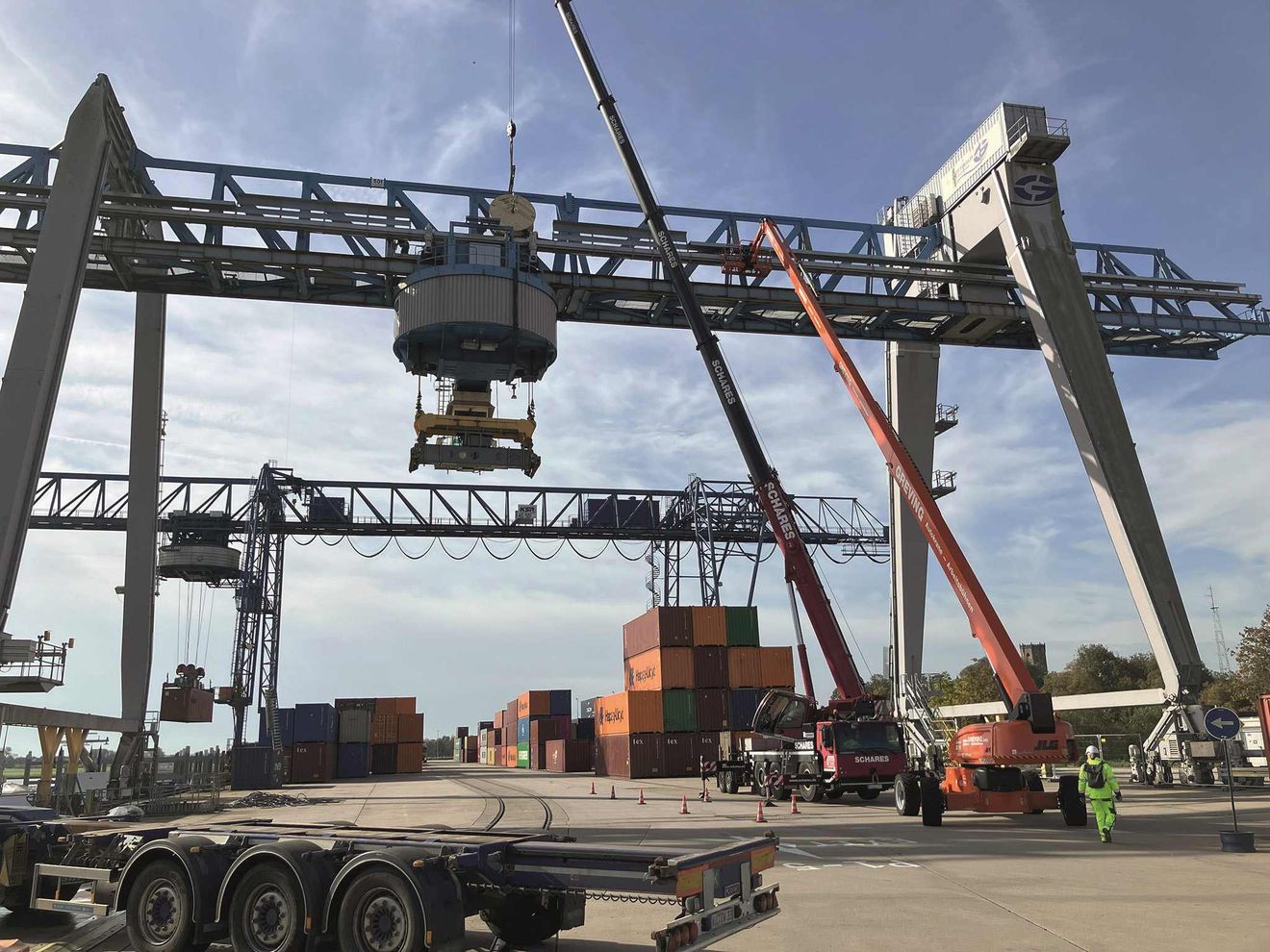 Cranes and components: Crane retrofit in Emmerich Cranes and components: Crane retrofit in Emmerich