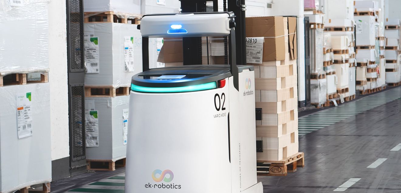 Automated guided vehicles: Supply and disposal of printing machines by AGV