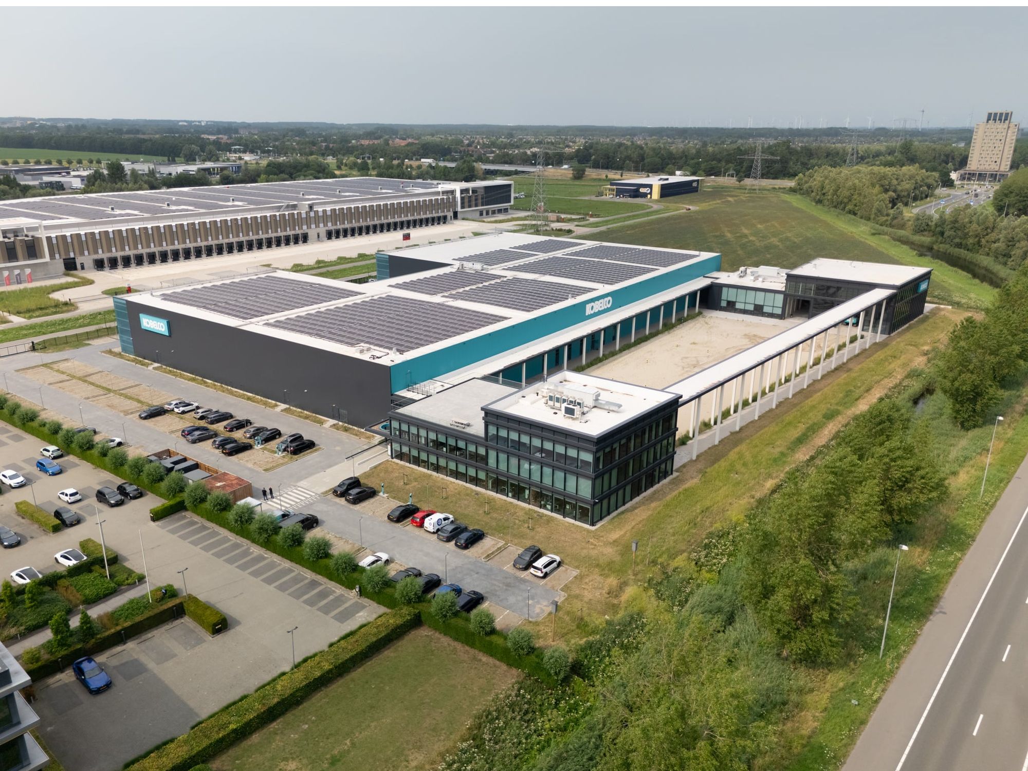 Kobelco eröffnet neuen Hauptsitz in Lelystad