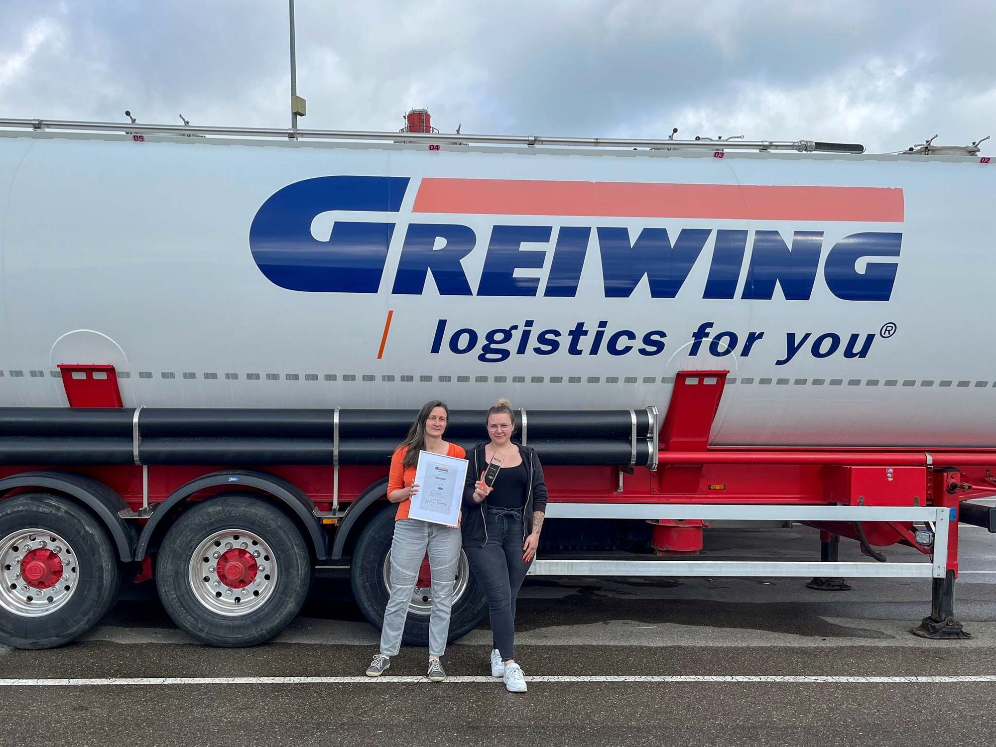 Promotion of young talent: Greiwing honors outstanding trainees