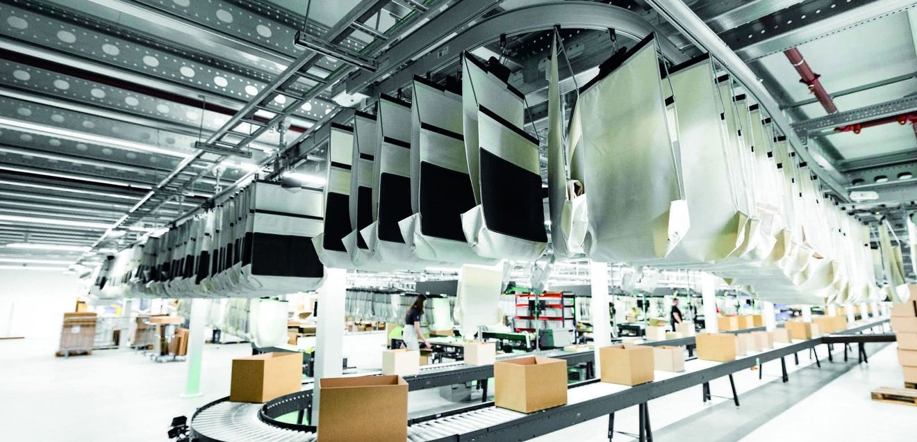 Adapter-based sorting system: 100+ installations worldwide: Trust through practice Adapter-based sorting system: 100+ installations worldwide: Trust through practice
