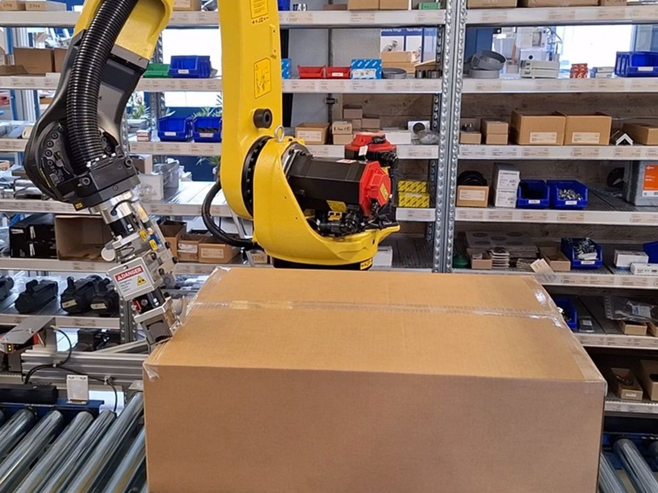 Verpackungstechnik: Automatisierte Systeme für die Paketöffnung Verpackungstechnik: Automatisierte Systeme für die Paketöffnung