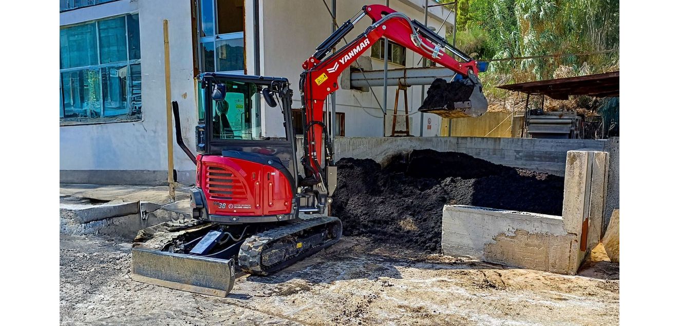 Von Land zu Meer: Yanmar-Bagger im Einsatz für sauberes Wasser in Kampanien