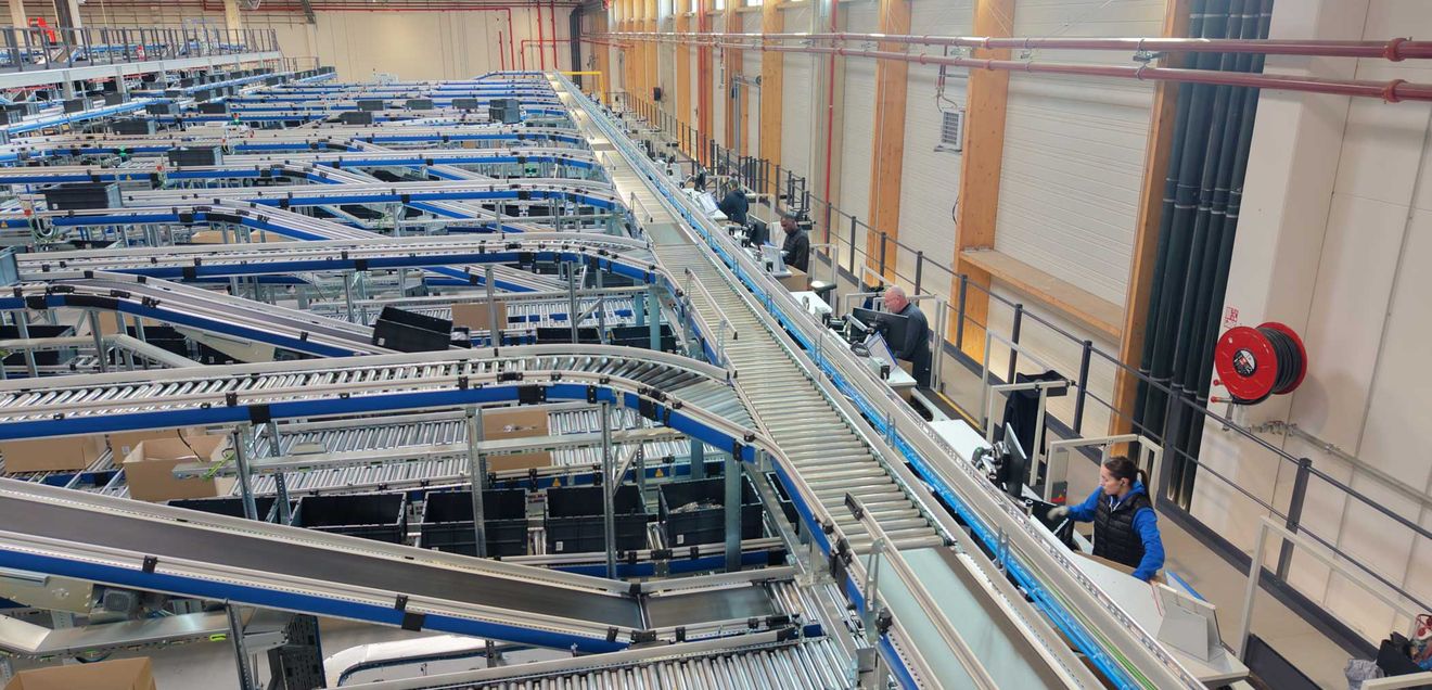 Intralogistik: TGW automatisiert Intersport-Hub Intralogistik: TGW automatisiert Intersport-Hub