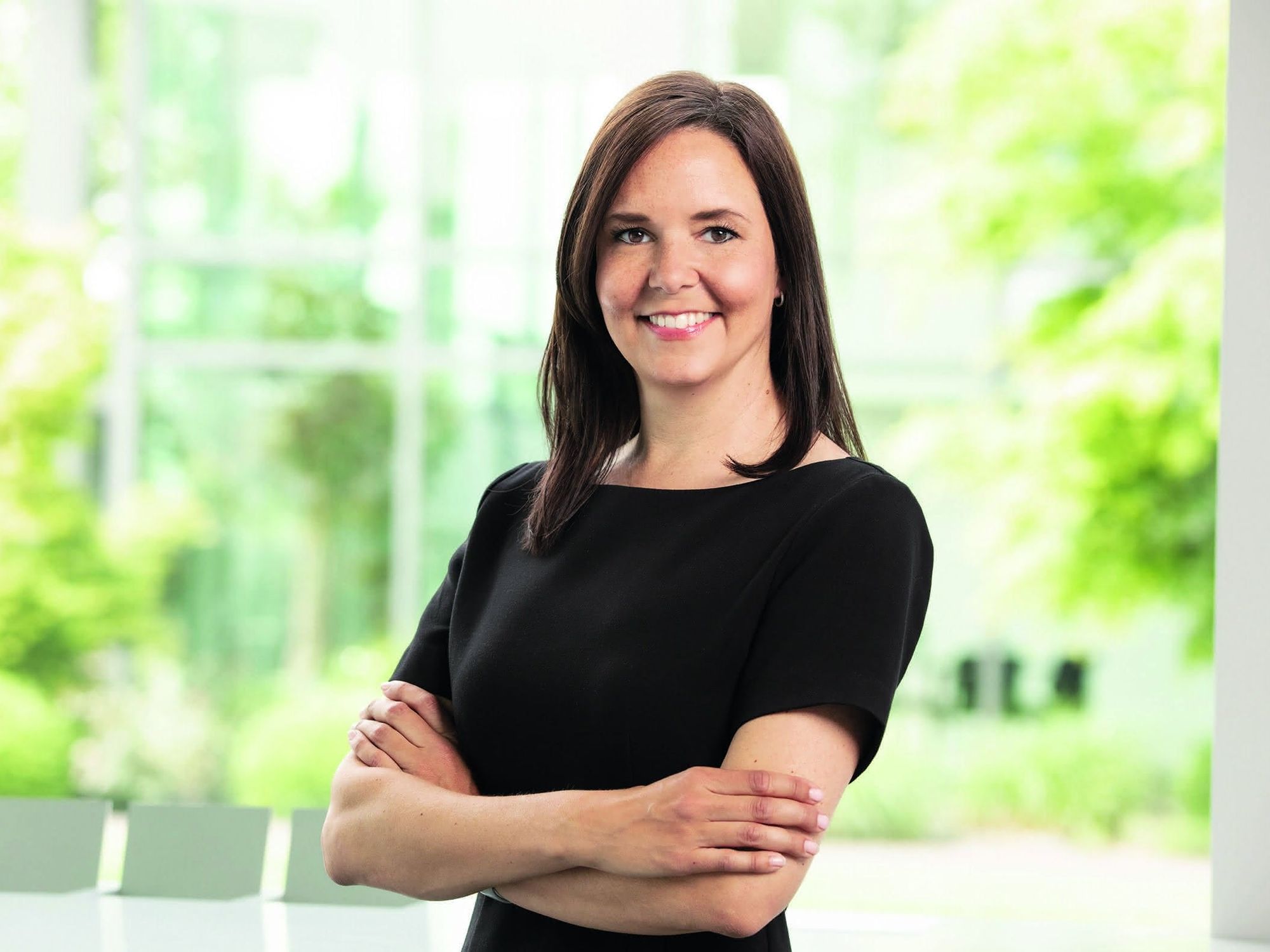 Die Autorin: Verena Neuhaus ist Produktmanagerin Datensteckverbinder in der BU Field Device Connections bei Phoenix Contact in Blomberg. Die Autorin: Verena Neuhaus ist Produktmanagerin Datensteckverbinder in der BU Field Device Connections bei Phoenix Contact in Blomberg.