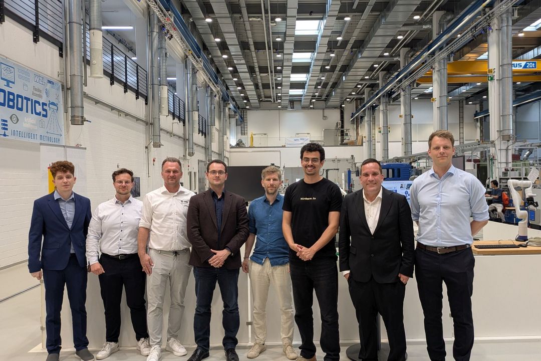 Das Forschungsprojekt „AKIMI“ (Agentische KI für intuitiv rekonfigurierbare Robotik im Mittelstand) ist gestartet