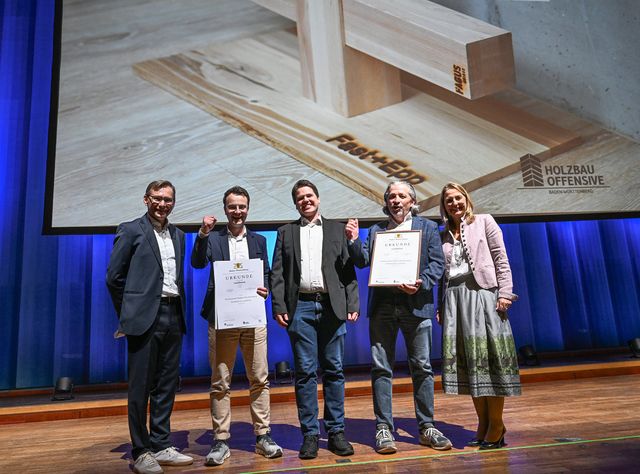 Fast + Epp erhält Sonderpreis Laubholz Fast + Epp erhält Sonderpreis Laubholz