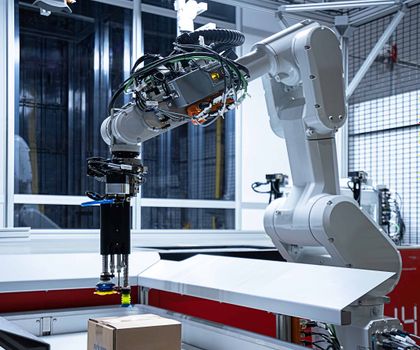AI-based robotics: RoX research project: Fiege involved as a partner