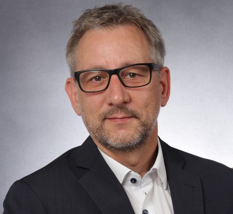 Predictive Maintenance in der Förder- und Hebetechnik: Stillstände vermeiden, bevor sie entstehen Predictive Maintenance in der Förder- und Hebetechnik: Stillstände vermeiden, bevor sie entstehen