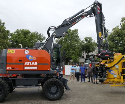 Pipe-Eating mit Atlas Pipe-Eating mit Atlas