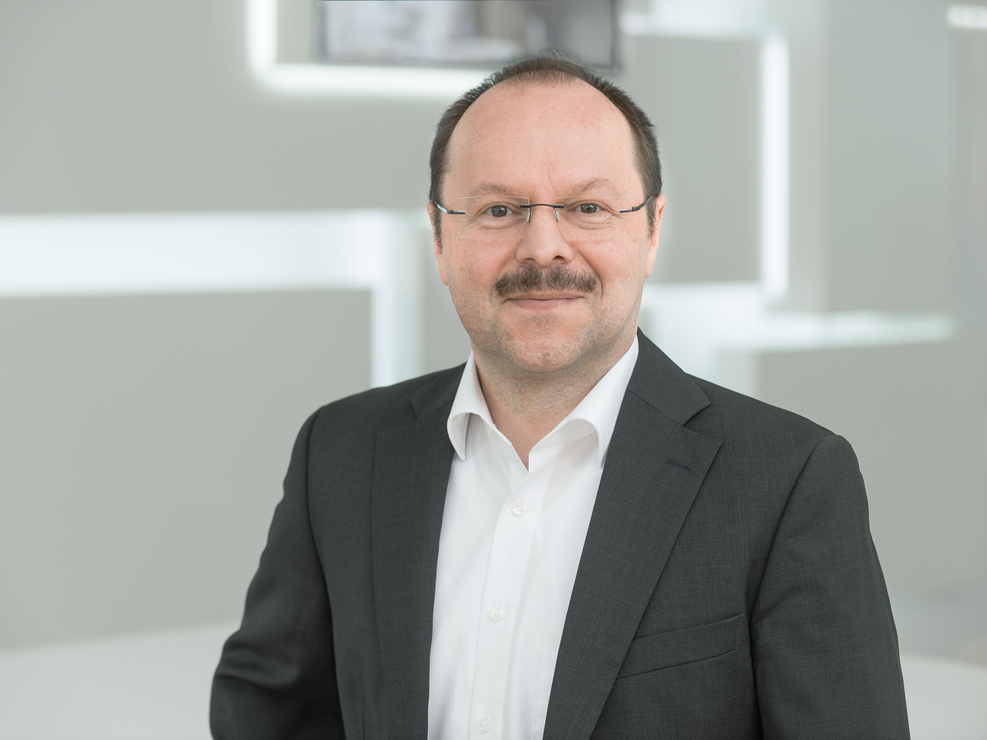 Robert Bosch: Bosch Forschung erhält neue Führungsspitze Robert Bosch: Bosch Forschung erhält neue Führungsspitze