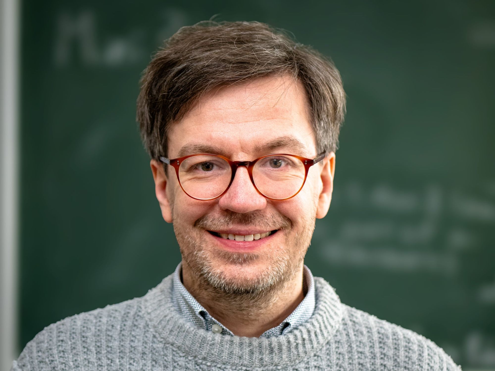 Interview Mikroplastik-Analytik auf der analytica 2026 – Lösungen für Umwelt und Industrie Prof. Dr. Stephan Wagner, Professor für Umweltanalytik an der Hochschule Fresenius in Idstein, leitet eine analytica conference Session zur Kunststoffanalytik
