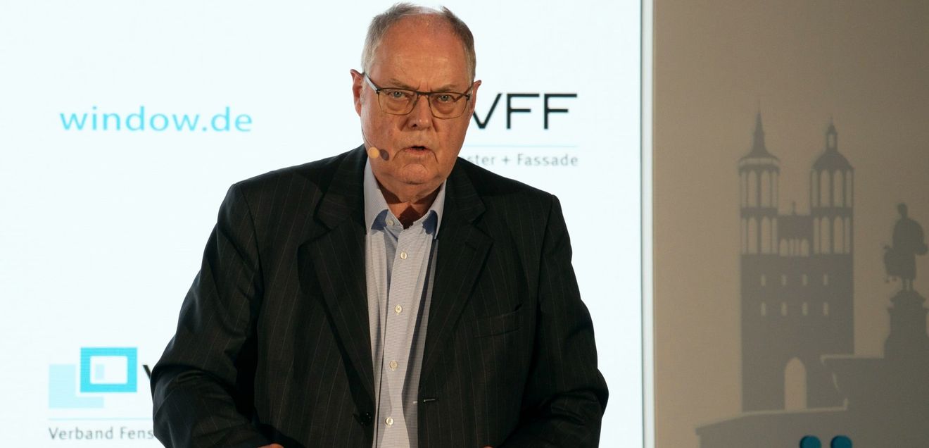 Peer Steinbrück stellte eindrücklich das Ausmaß an „Reformbedarf in Deutschland“ dar Peer Steinbrück stellte eindrücklich das Ausmaß an „Reformbedarf in Deutschland“ dar