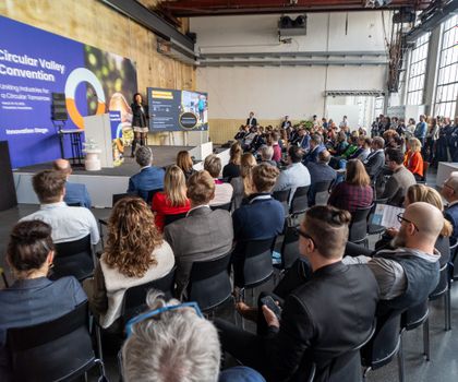 Impetus for the circular economy: Successful start to the Circular Valley Convention 2025