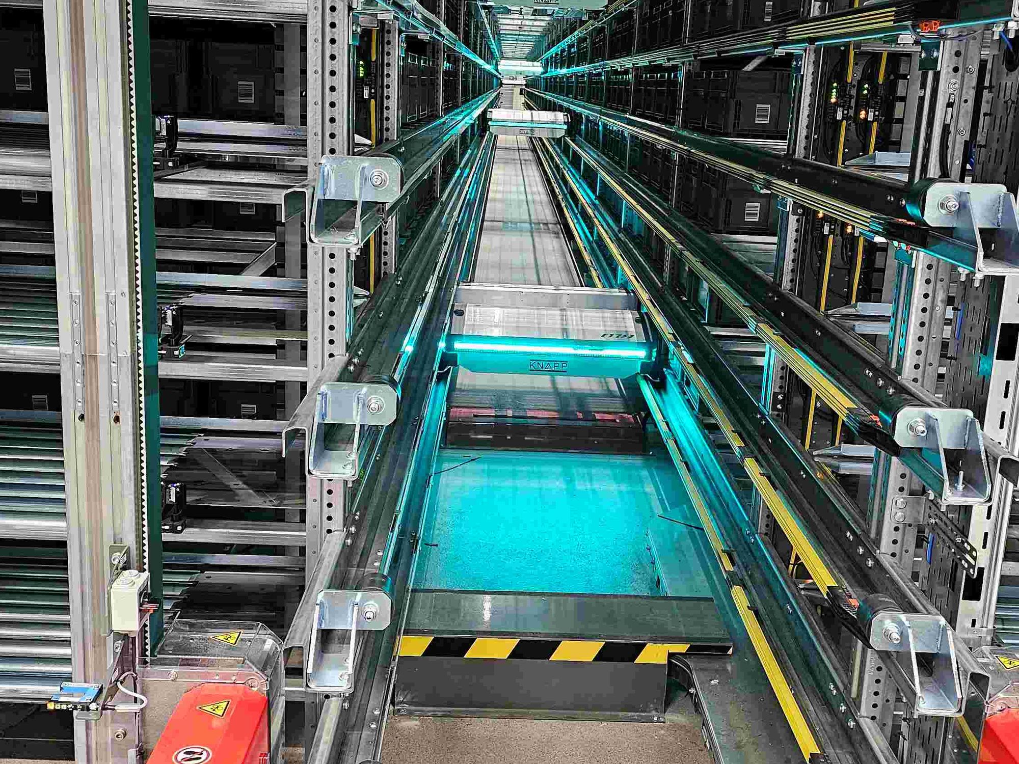 Shuttle system: Automation using shuttle technology and SAP Shuttle system: Automation using shuttle technology and SAP