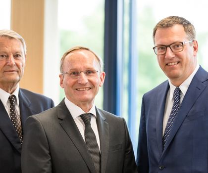 Weiss Kunststoffverarbeitung Illertissen: Jürgen B. Weiß wird alleiniger Geschäftsführer Weiss Kunststoffverarbeitung Illertissen: Jürgen B. Weiß wird alleiniger Geschäftsführer