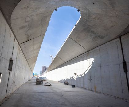 Porr stellt Tunnel-Rohbau auf der Europa-Allee fertig Porr stellt Tunnel-Rohbau auf der Europa-Allee fertig
