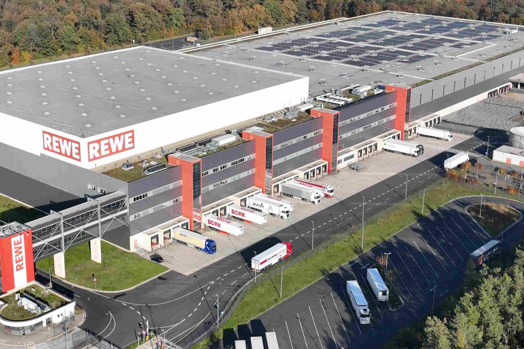 Integration von Witron-OPM: REWE optimiert Logistikzentrum Neu-Isenburg