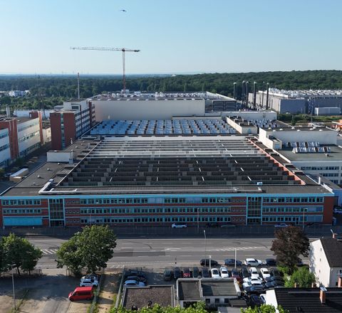 Siemens verlagert die Vorfertigung des Schaltanlagenwerks nach Offenbach und will bis Frühjahr 2027 mit der Produktion starten. Die Vorfertigung des Schaltanlagenwerks verlagert Siemens nach Offenbach.