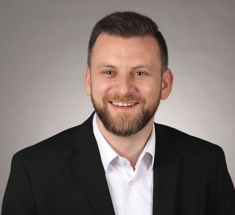 Florian Kluck, Gebietsleiter für Baden-Württemberg und Oberbayern für Austrotherm Florian Kluck, Gebietsleiter für Baden-Württemberg und Oberbayern für Austrotherm