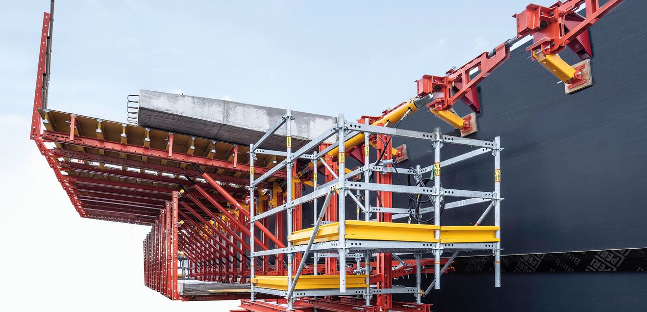 Die VCT Kragarmbahn ist eine der Innovationen, die Peri auf der bauma 2025 präsentiert. Die VCT Kragarmbahn ist eine der Innovationen, die Peri auf der bauma 2025 präsentiert.
