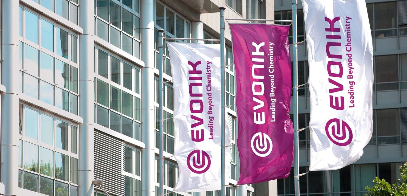 Starkes zweites Quartal: Trotz Ergebnisplus: Evonik hält am Stellenabbau fest