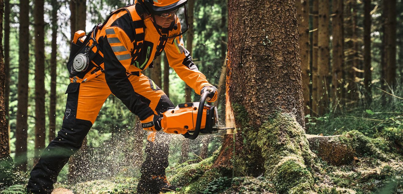 Stihl MS 300 C-M: Leistungsstarke Motorsäge für effiziente Forstarbeiten Stihl MS 300 C-M: Leistungsstarke Motorsäge für effiziente Forstarbeiten