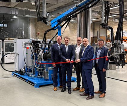 Hennecke Highline MK2: Neue Dosiermaschine erweitert Forschung am IKT Stuttgart Hennecke Highline MK2: Neue Dosiermaschine erweitert Forschung am IKT Stuttgart