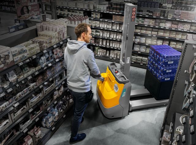 Elektro-Hochhubwagen: Lithium-Ionen-Technologie für neue Hochhubwagen-Serie Elektro-Hochhubwagen: Lithium-Ionen-Technologie für neue Hochhubwagen-Serie