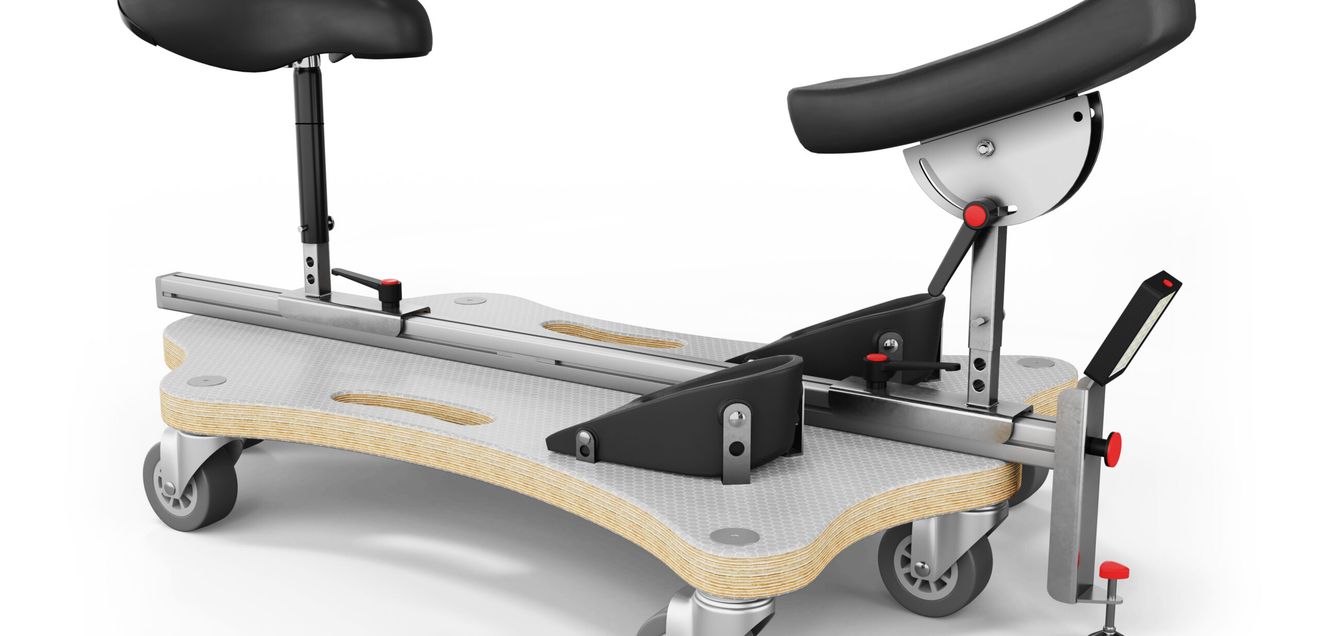 Neue Arbeitsschutzprämie der BG Bau: Knierollwagen mit Sitz- und Oberkörperstütze (Foto: Meyle + Müller GmbH & Co. KG/BG Bau) Neue Arbeitsschutzprämie der BG Bau: Knierollwagen mit Sitz- und Oberkörperstütze (Foto: Meyle + Müller GmbH & Co. KG/BG Bau)