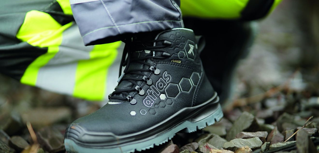 Im Vergleich zu Sicherheitsschuhen mit konventionellen Obermaterialien verzeichnet die XT-Extraguard-Serie eine wesentlich schnellere Trocknungszeit. Im Vergleich zu Sicherheitsschuhen mit konventionellen Obermaterialien verzeichnet die XT-Extraguard-Serie eine wesentlich schnellere Trocknungszeit.
