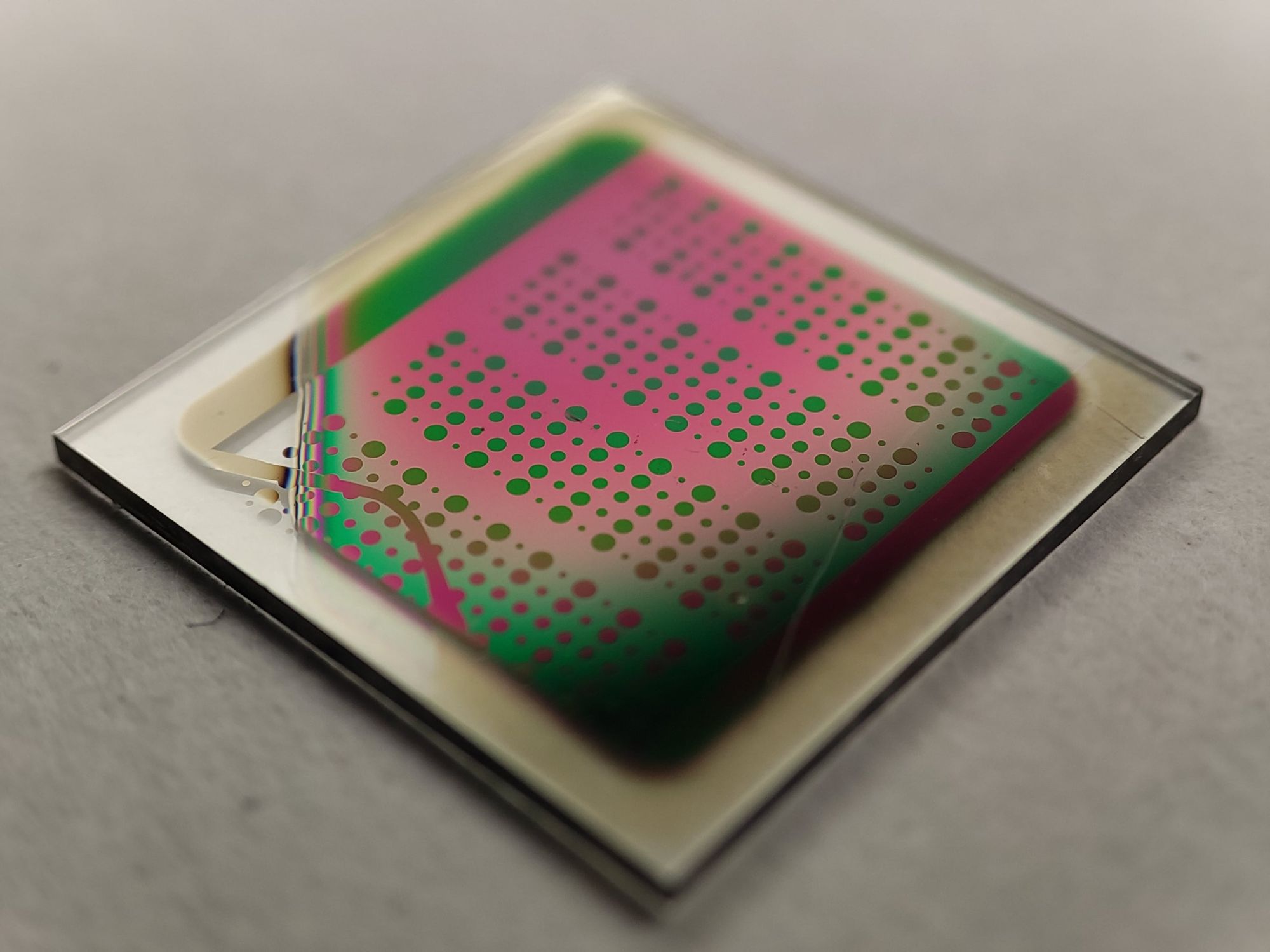Batterieentwicklung mit keramischem Material: Sauerstoff-Ionen-Batterie Sauerstoff-Ionen-Batterie