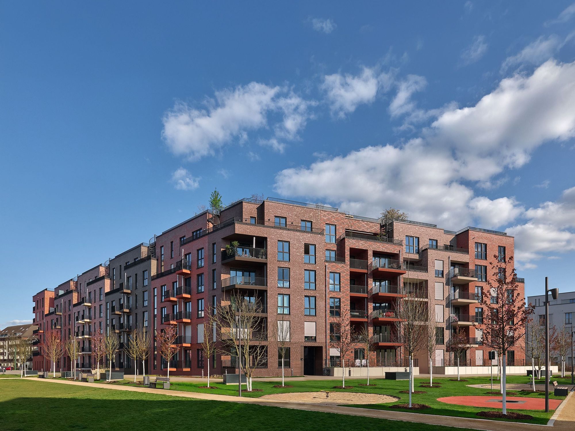 Quartier maxfrei: Fassade mit Tiefenwirkung – Hagemeister liefert Klinker für das Düsseldorfer Stadtquartier Quartier maxfrei: Fassade mit Tiefenwirkung – Hagemeister liefert Klinker für das Düsseldorfer Stadtquartier