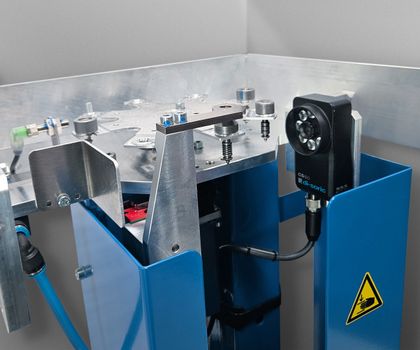 di-soric: Automatisierte Stanznietprozesse optimiert di-soric: Automatisierte Stanznietprozesse optimiert