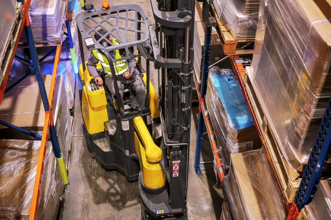 Kompakt und elektrisch: Nachhaltige Lösungen für den Materialumschlag