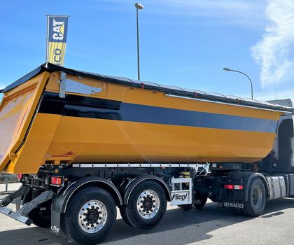 ZHKS 330 von Fliegl - leicht und robust mit hoher Nutzlast ZHKS 330 von Fliegl - leicht und robust mit hoher Nutzlast