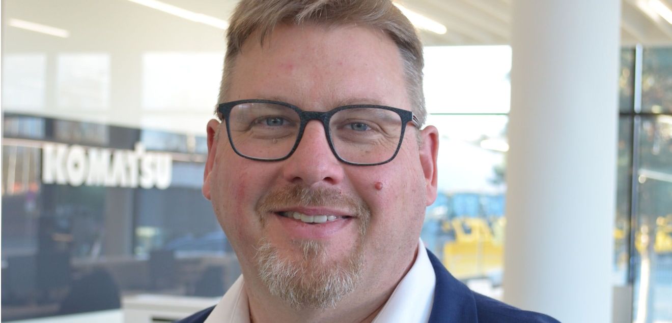André Wohlers, Geschäftsführer von Komatsu Germany André Wohlers, Geschäftsführer von Komatsu Germany lächelt freundlich in die Kamera