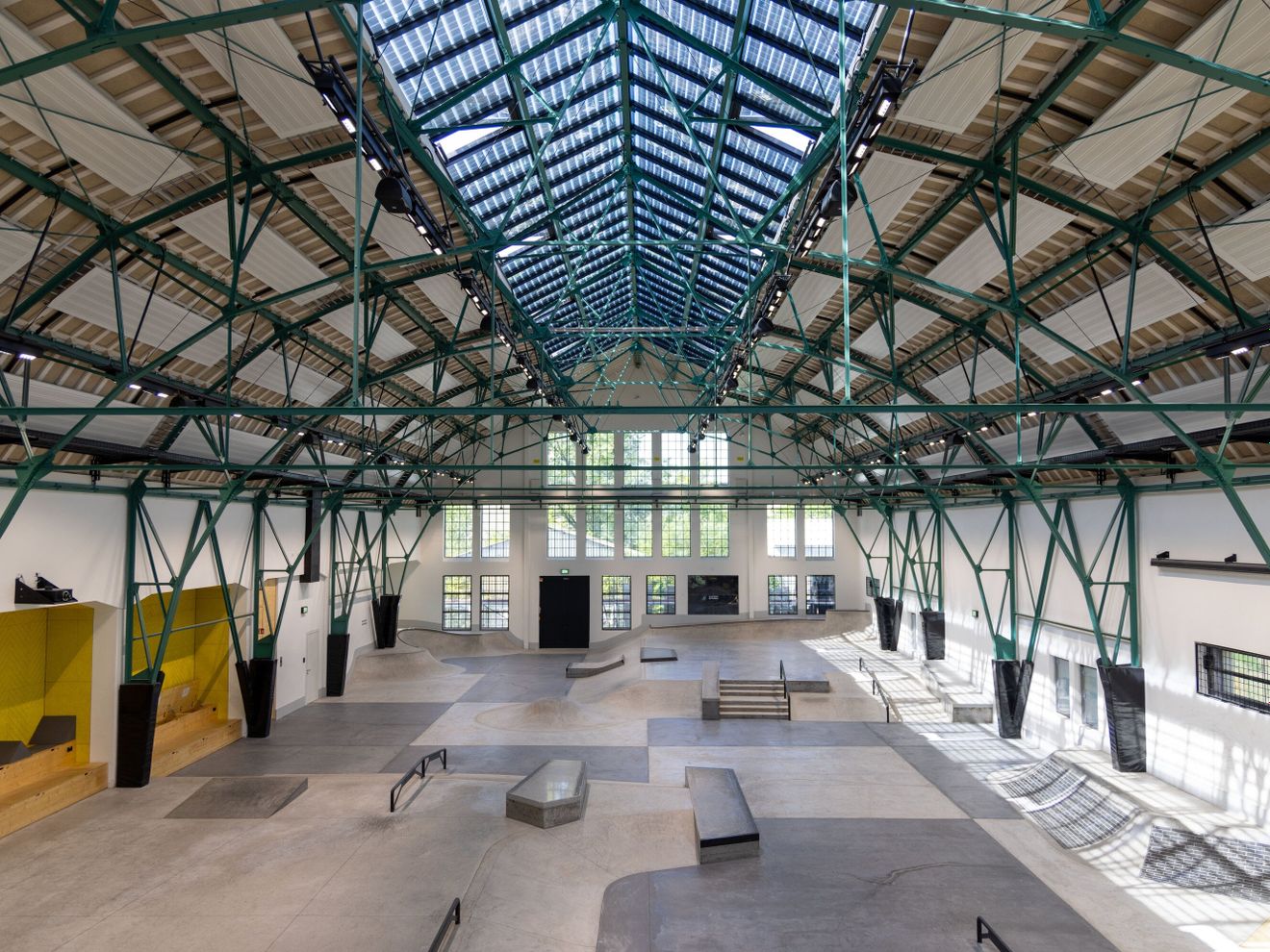 Sanierte Eggenhalle in München Sanierte Eggenhalle in München