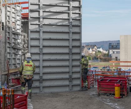 500/250-Elementen Die neuen 500/250-Elemente werden eingesetzt